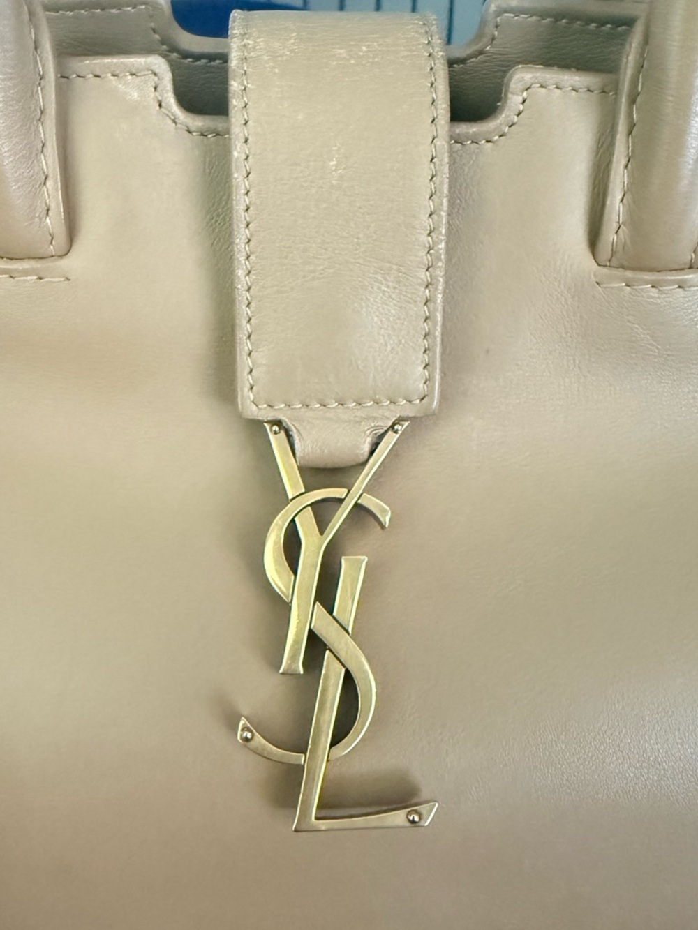 Saint Laurent Monogram Cabas Downtown Bag with Gold YSL Logo - Picture 4 of 16